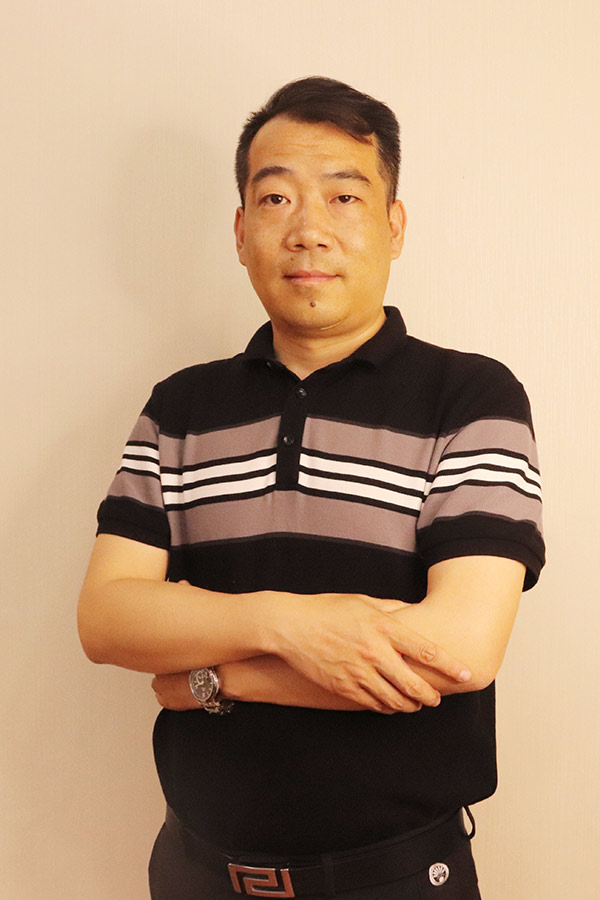 千阳冯少坤 本科学历,毕业于陕西师范大学
